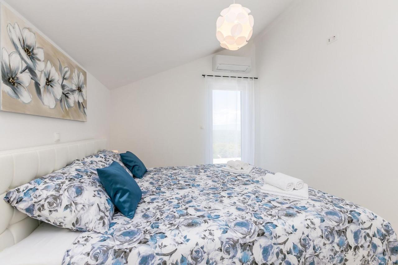 Holiday House San Michele Vrh  المظهر الخارجي الصورة